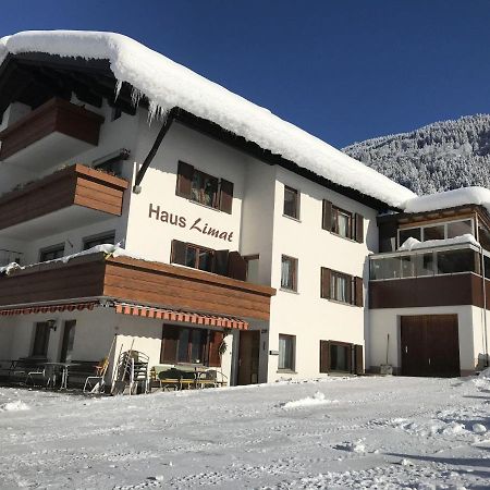 Haus Limat Appartement Schruns Buitenkant foto