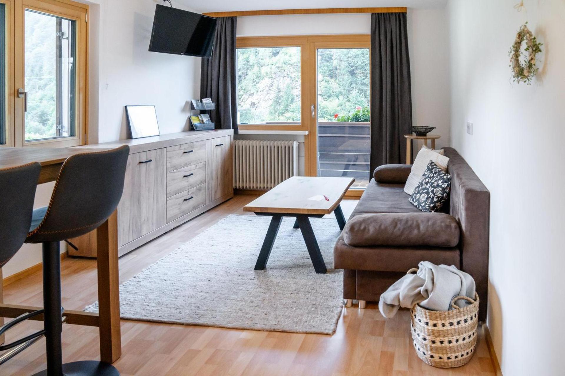 Haus Limat Appartement Schruns Buitenkant foto