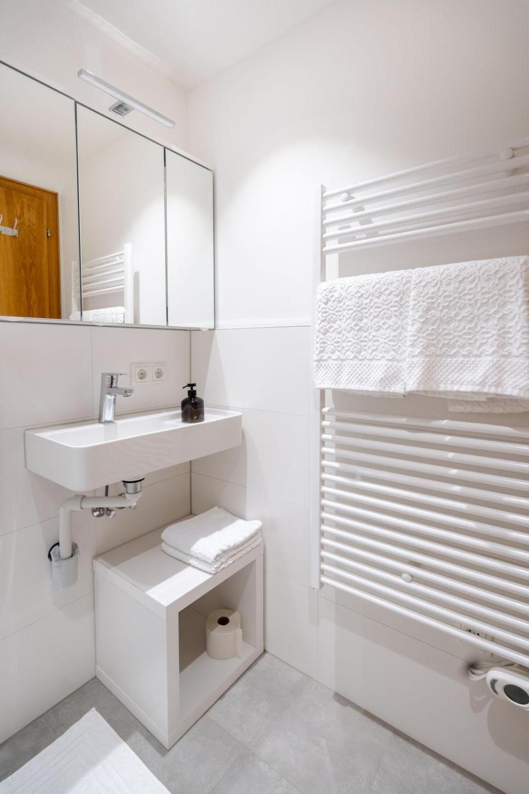 Haus Limat Appartement Schruns Buitenkant foto